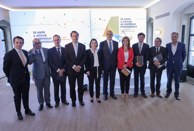 25 anos Garantia Mútua 25 anos Garantia Mútua